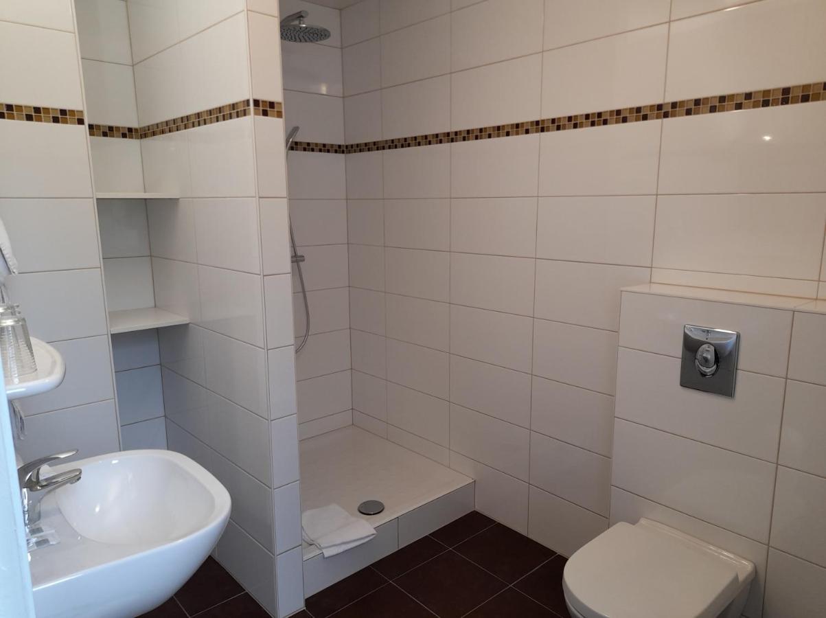 Hotel Restaurant A L'Etoile Merkwiller-Pechelbronn ภายนอก รูปภาพ