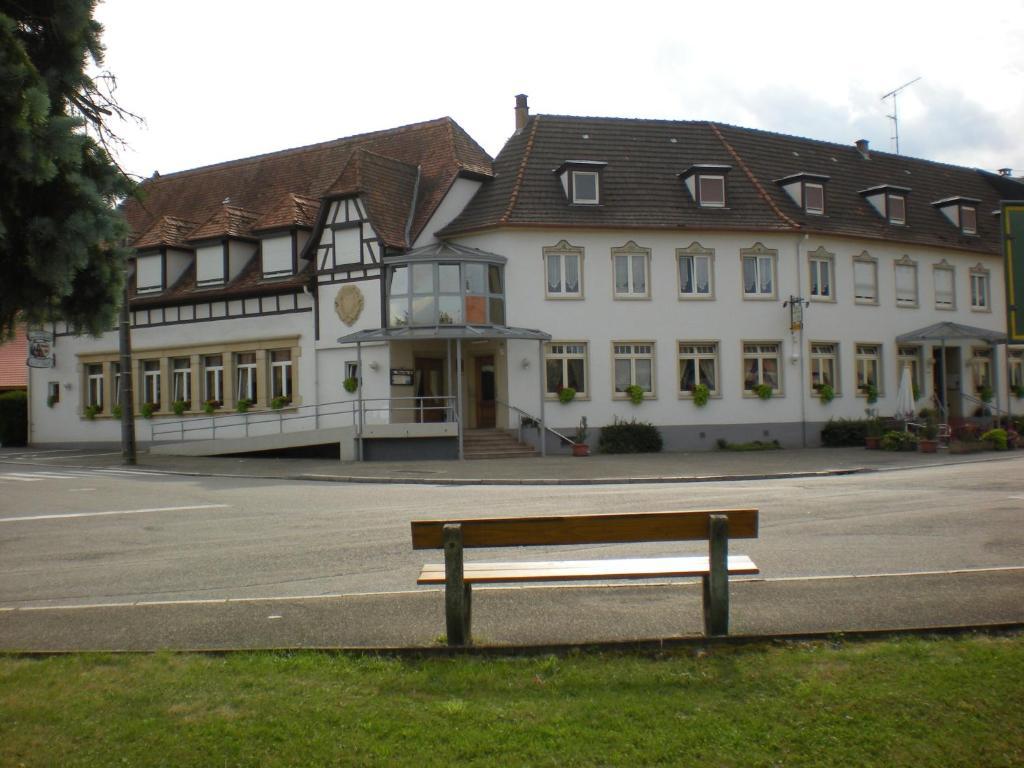 Hotel Restaurant A L'Etoile Merkwiller-Pechelbronn ภายนอก รูปภาพ